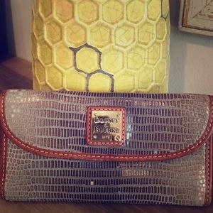 Dooney Bourke Lizard embossed wallet